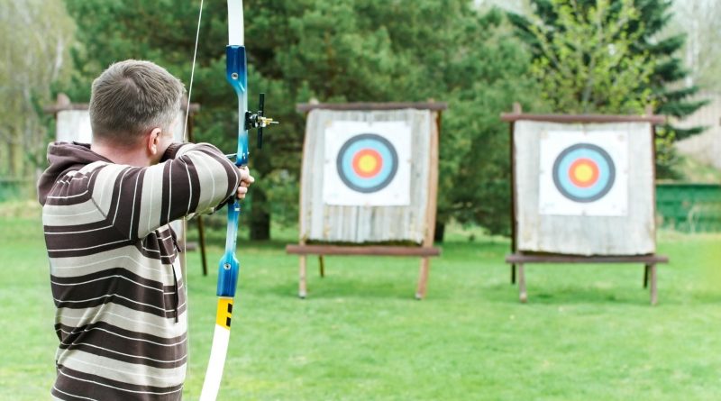 How is archery scored